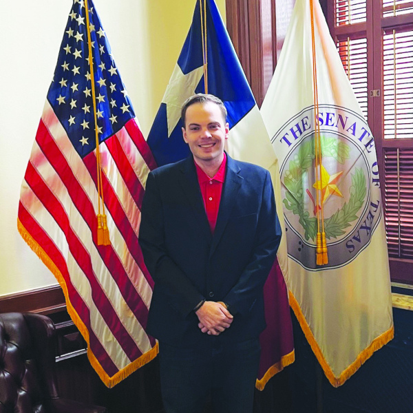 Treadaway urges House Bill with song