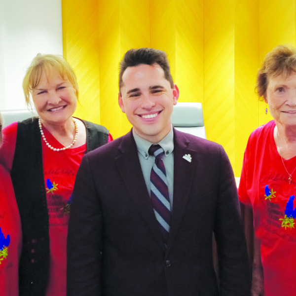 City praises Ennis Garden Club