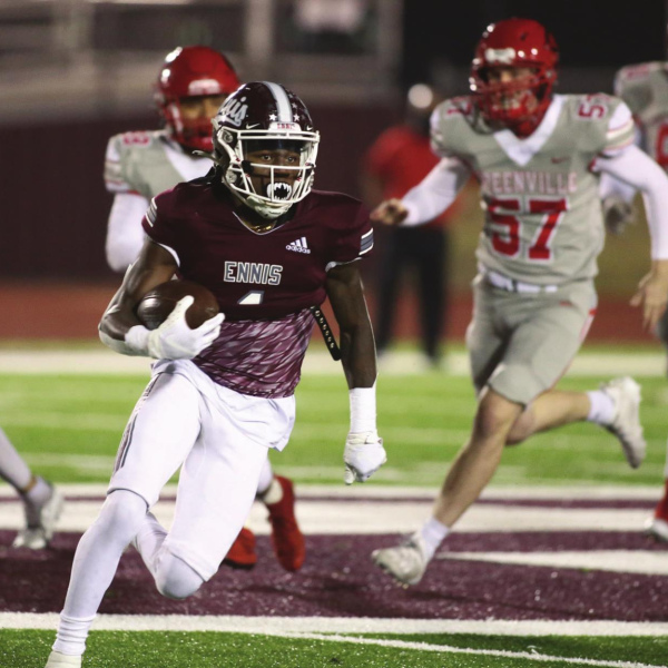 ENNIS CRUISES PAST G'VILLE, 56-3