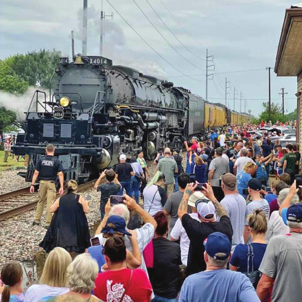 Locals enjoy seeing 1940 locomotive last Sunday