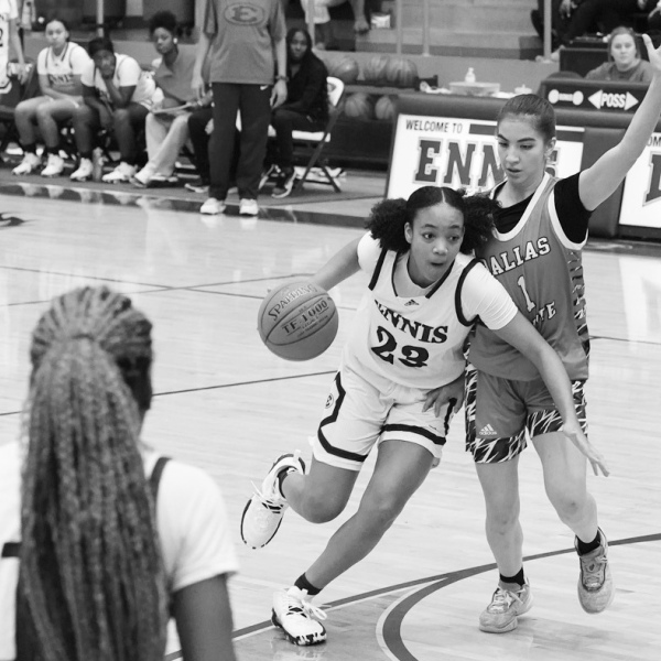 Ennis girls top Mabank in OT, 51-49