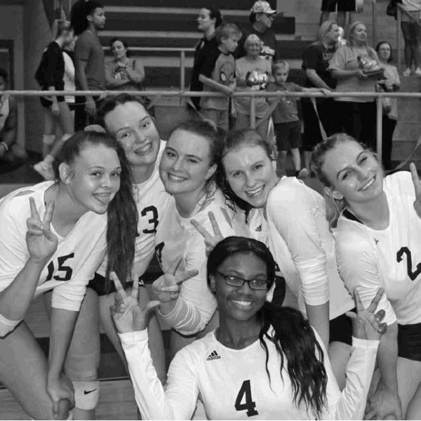 Lady Lion netters devour Waco, 3-0