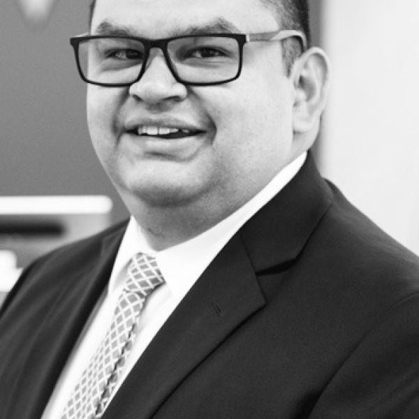 City selects search firm