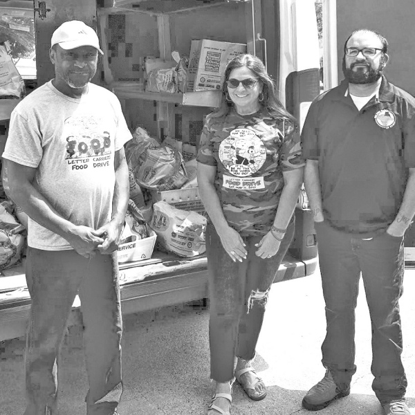 Letter carriers collect 4,276 pounds of food