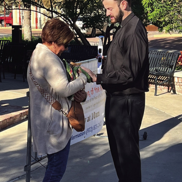 Fr. Borda blesses area pets, animals