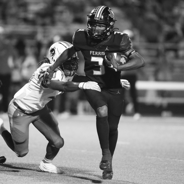 Ferris stuns Castleberry, 49-35