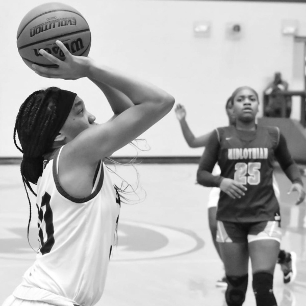 Lady Lions comeback falls short, 35-33