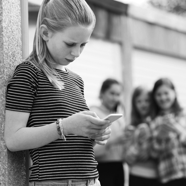 Schools’ ban of cellphones