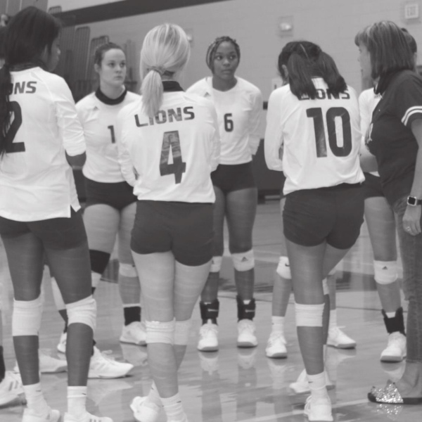 Ennis VB falls to Tigers, Humphrey bounces back