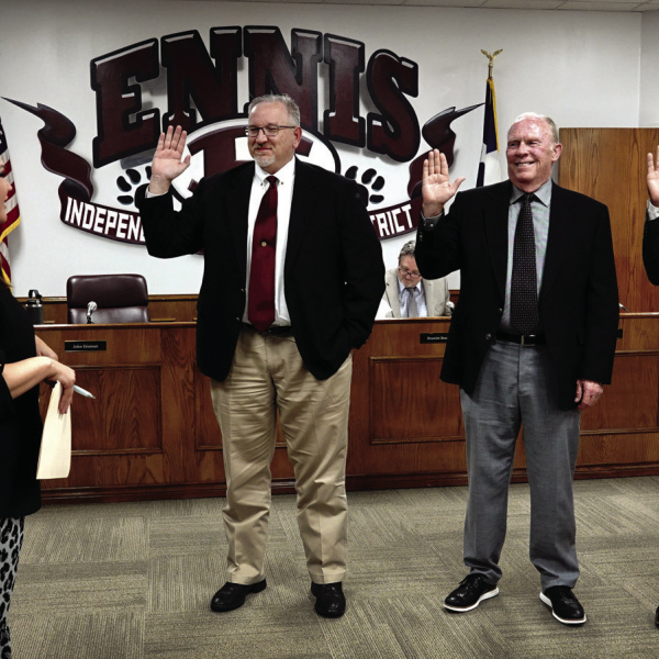 Chapman, Erisman, Leaks take oath