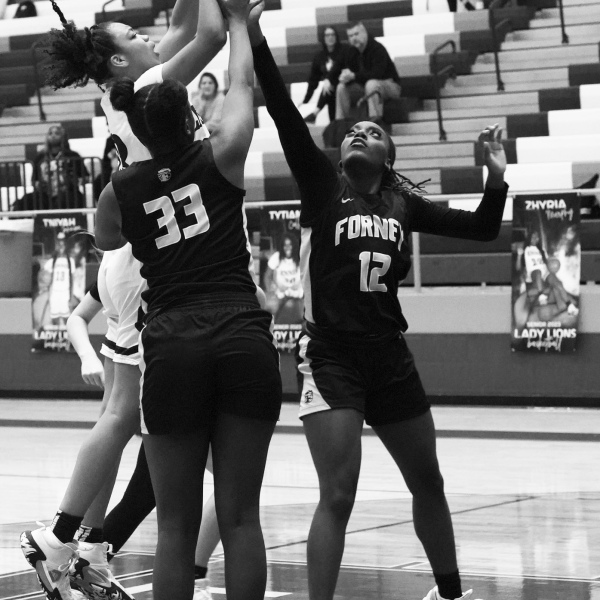 Ennis girls catch cold, fall 45-32