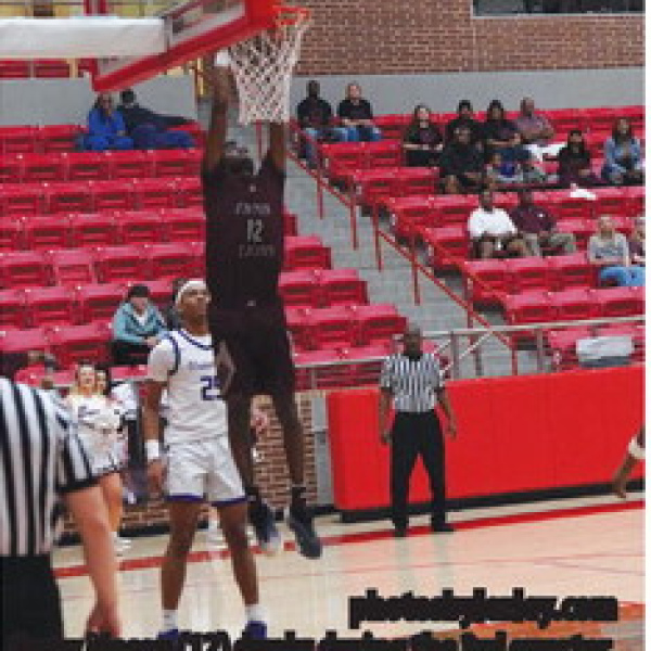 Waco U whistles past Ennis, 59-48