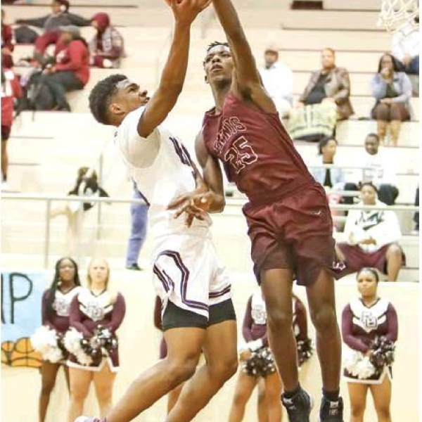 Ennis guys, gals begin 12-game district schedule