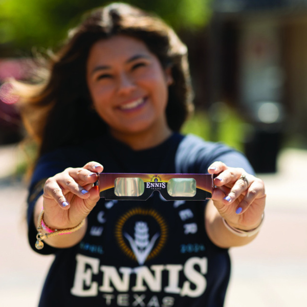 Ennis tops total darkness duration