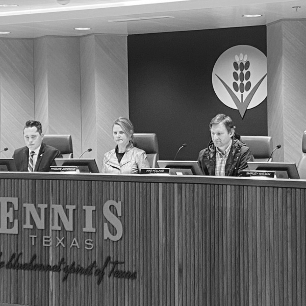 Ennis mayor will not seek re-election