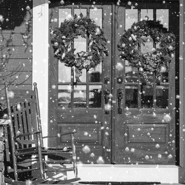 How to care for fresh holiday wreaths