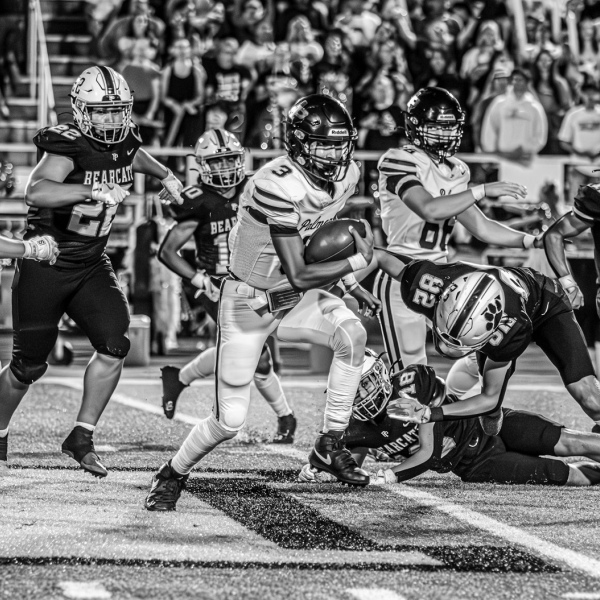 Bulldogs crush Pilot Point, 43-10