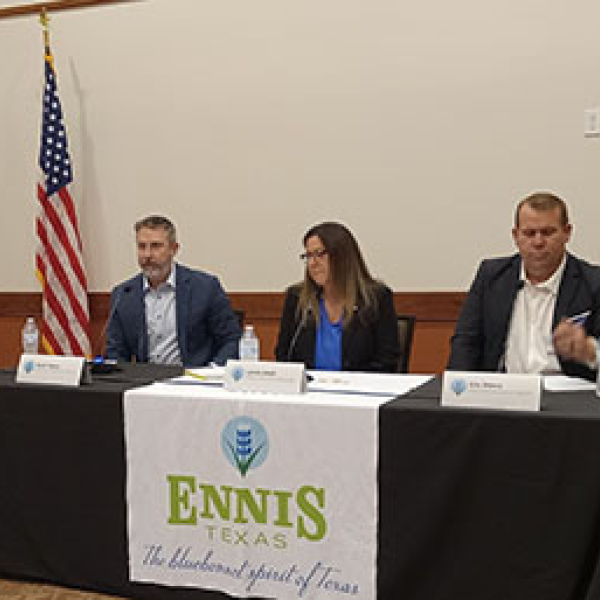 Town hall forum draws crowd