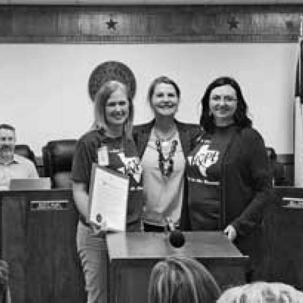 Mayor proclaims April 1, Wear Purple Day
