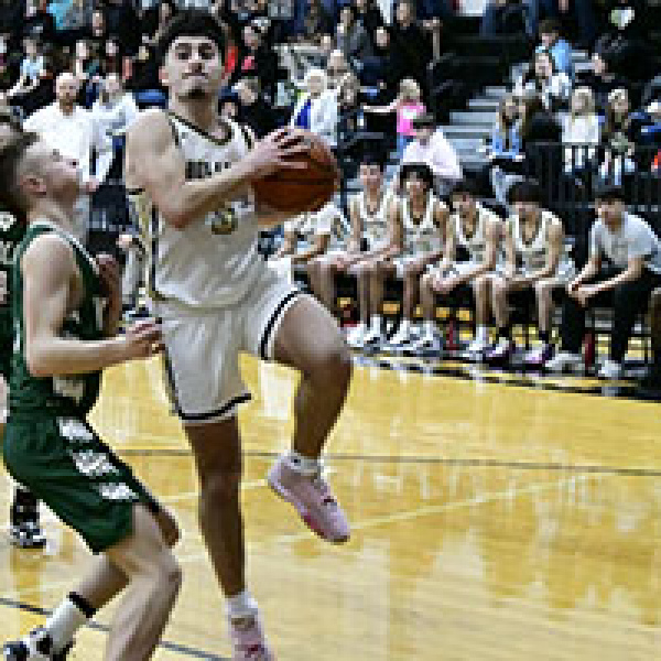Bulldogs top Scurry-Rosser, 53-45