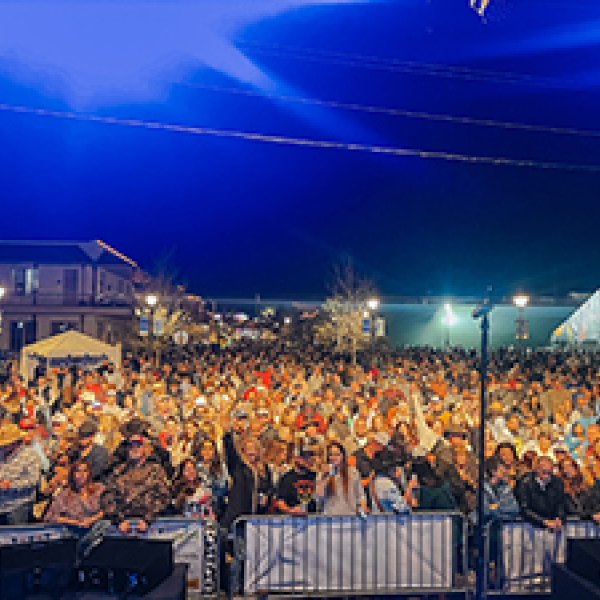Autumn Daze a wrap, Lights of Ennis on tap