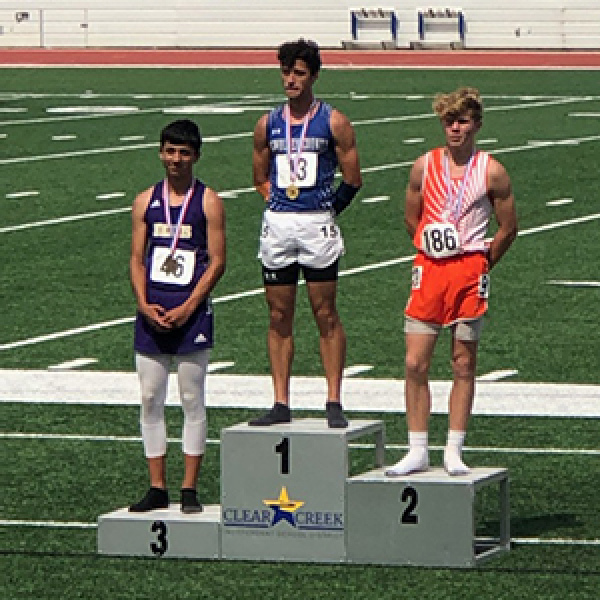 Ozymy flies to third at state