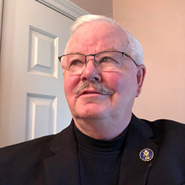 Barton gauges race for Gov.