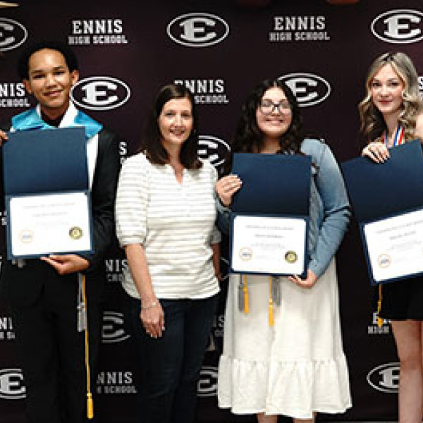 Rotary Club awards four EHS seniors