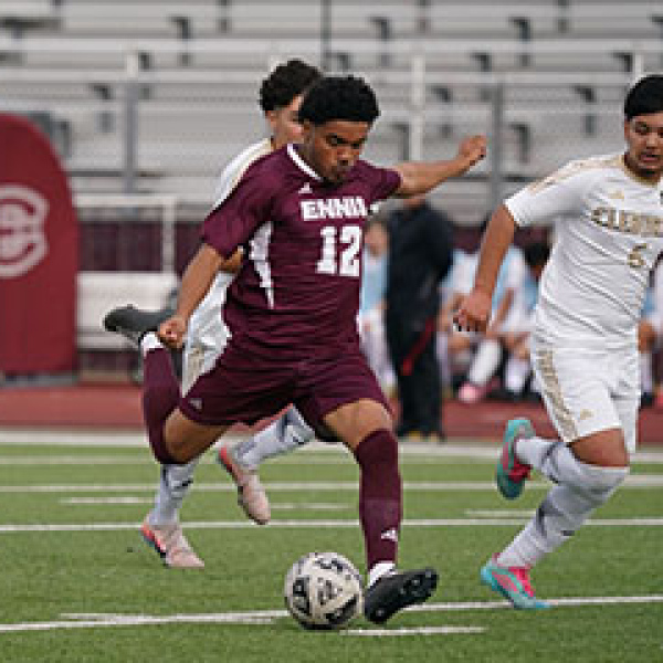 Ilbanez, Gamino power Pride to 3-0 start