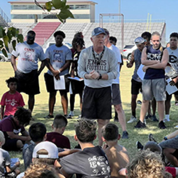 ENNIS FOOTBALL KIDS CAMP 