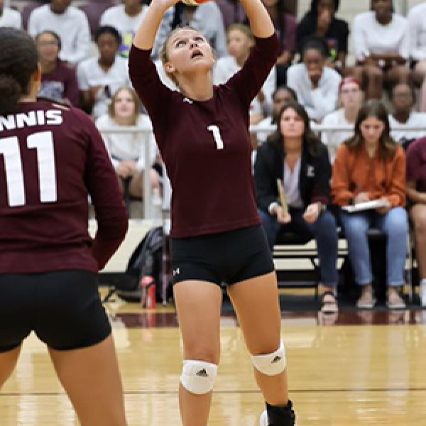 Ennis lands six on VB All-District