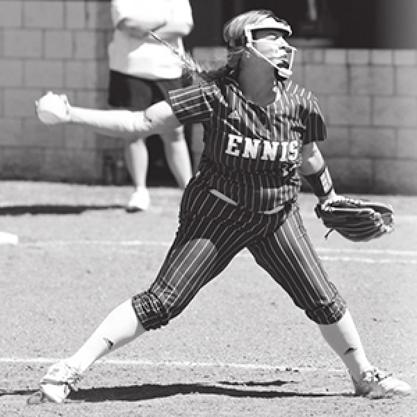 Fuentes cuadrangular blasts Hawks, 11-0