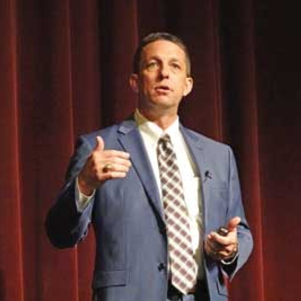 Supt. Tullos full of praise for EISD