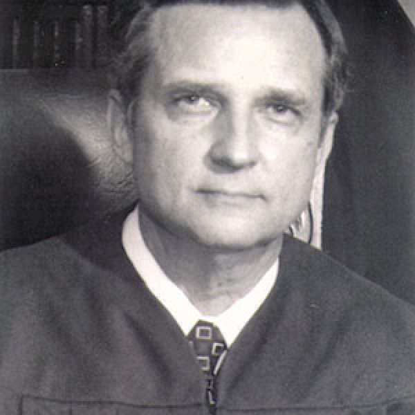 Judge Gene Knize