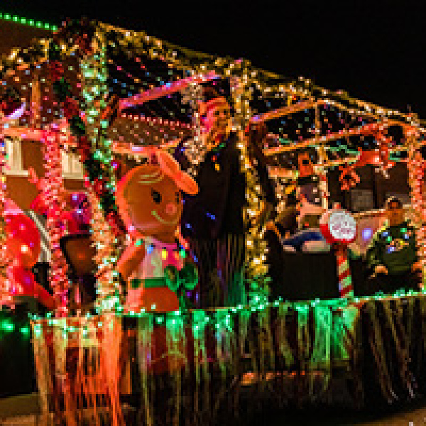 ‘Tis the season to Light it up, Y’all!