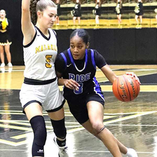 Rice, Burks edged by Fairfield, 62-60