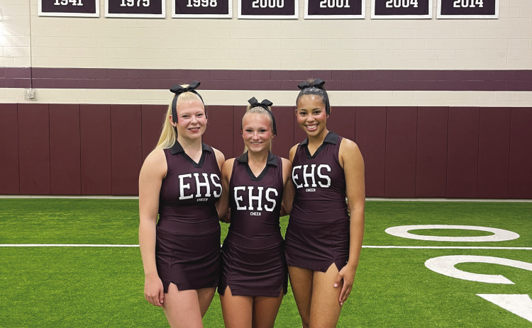 Ennis names cheer team tri-captains